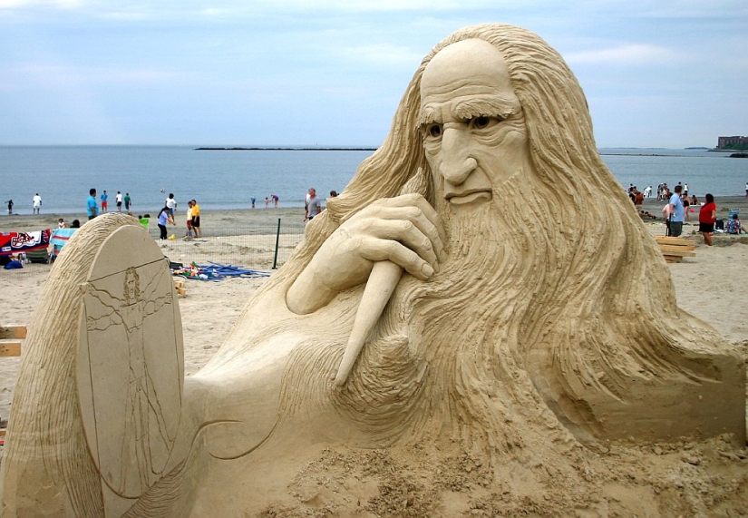 20 amazing sand sculptures