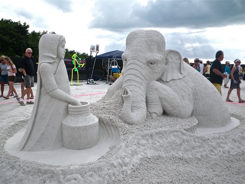 20 amazing sand sculptures