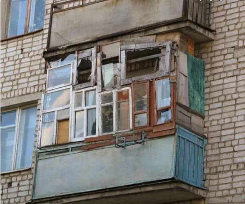 20 balcones que pueden decir mucho sobre cucarachas en la cabeza de sus dueños