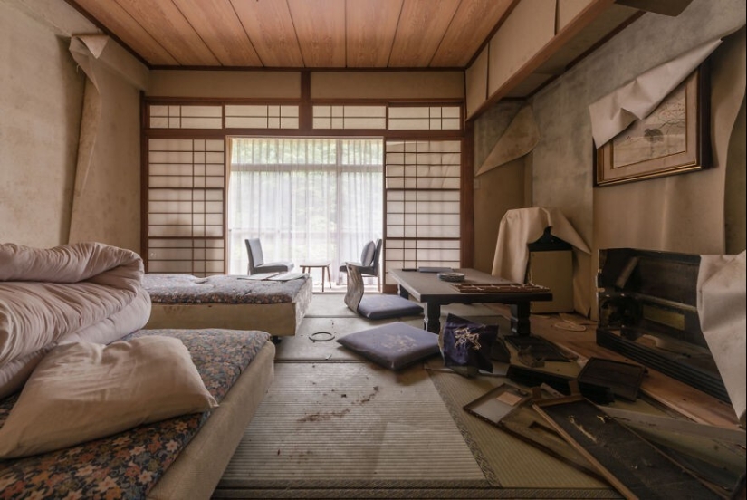 20 fotos de lugares abandonados increíblemente hermosos en Japón