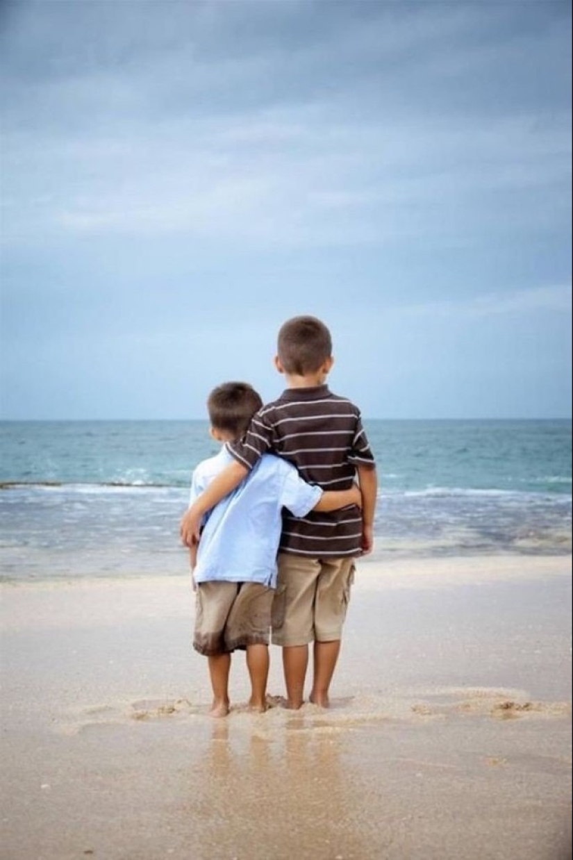 20 fotos sobre lo genial que es tener un hermano o hermana