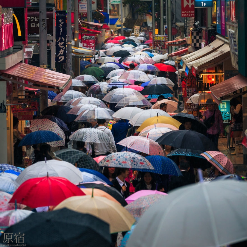 20 frames of street photography that reveal an unknown side of Japan