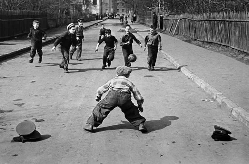 20 happy photos from Soviet childhood