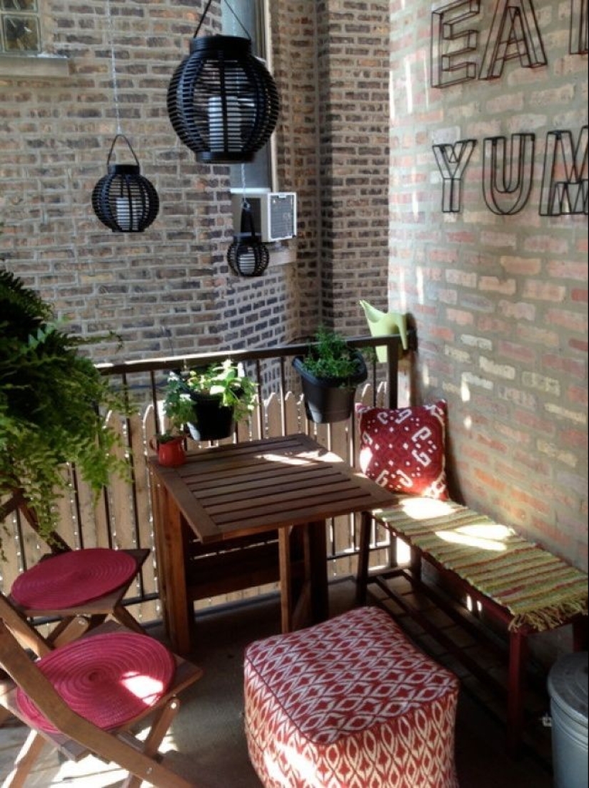 20 ideas on how to turn a small balcony into a seating area