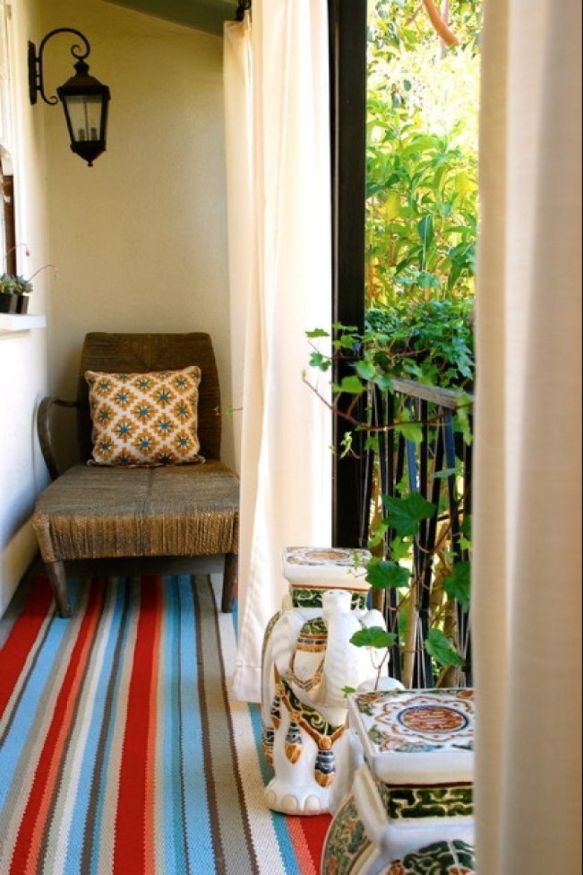 20 ideas on how to turn a small balcony into a seating area