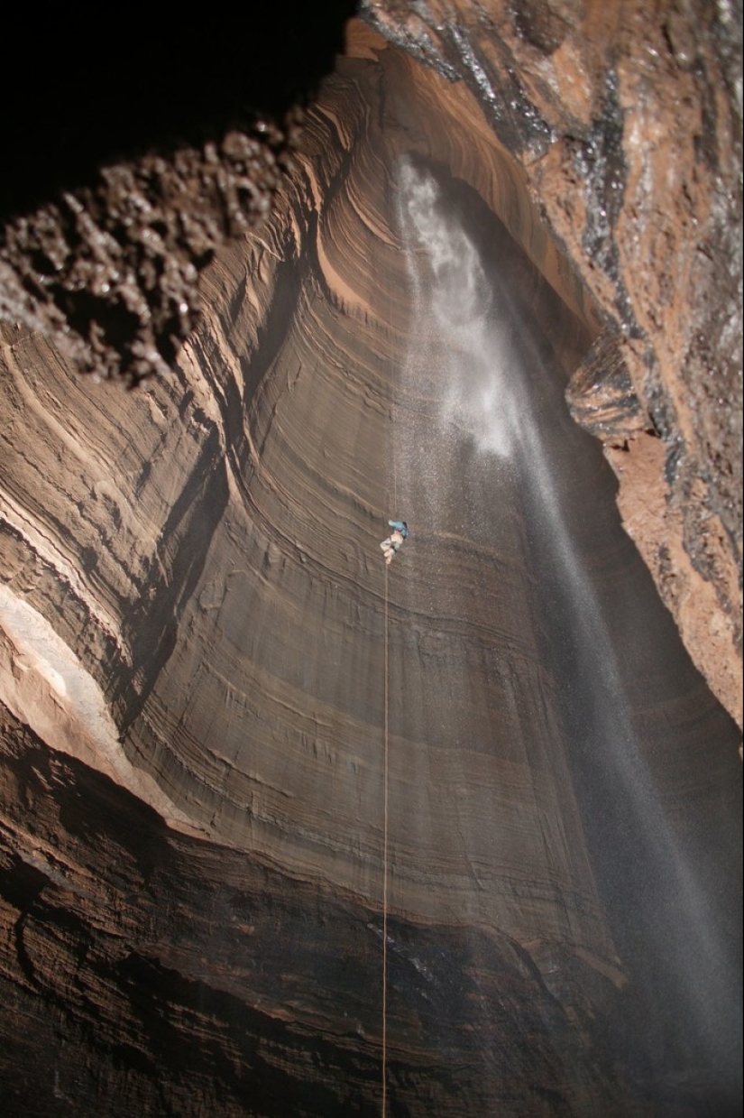 20 most beautiful caves in the world