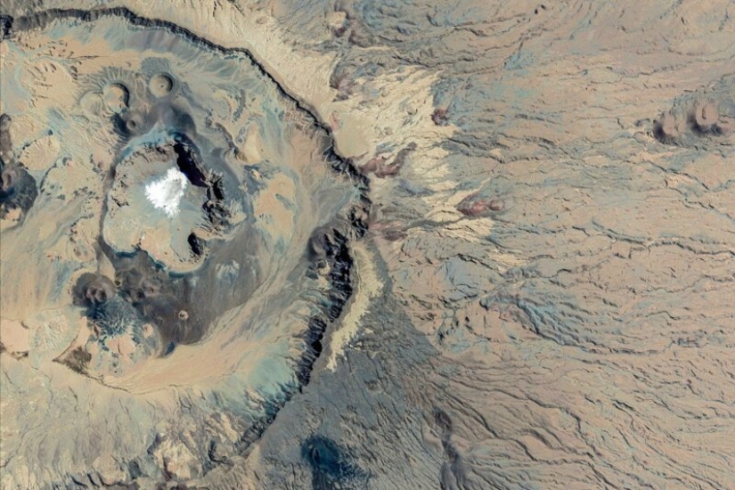 20 most beautiful satellite images from a new collection of Google Earth