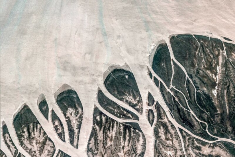 20 most beautiful satellite images from a new collection of Google Earth