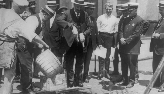 20 photos from the days of prohibition