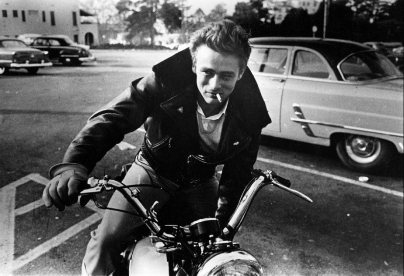 20 photos of celebrities of the twentieth century on motorcycles