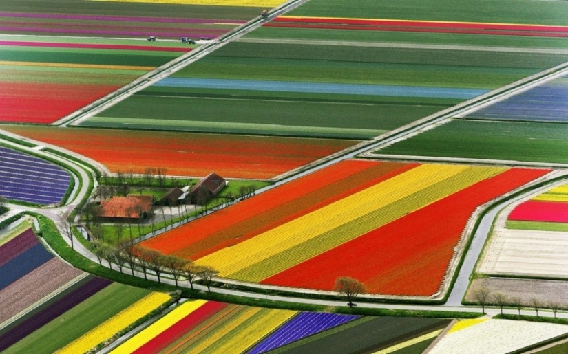 20 places on the planet where nature has spared no colors