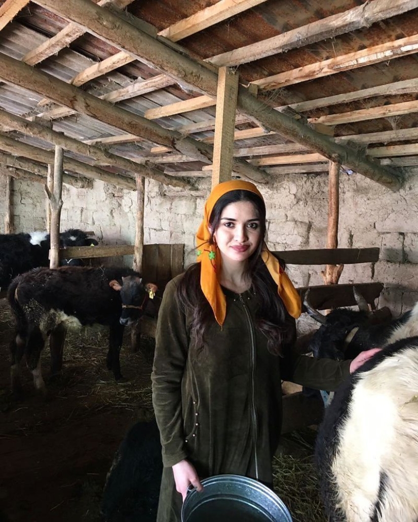 20 rural milkmaids from Instagram, with whom you will definitely fall in love