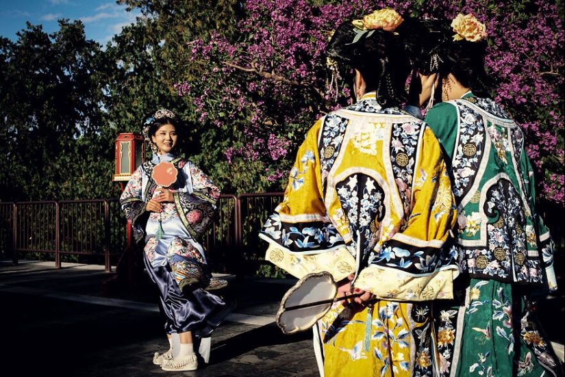 20 Stunning Moments In Beijing Captured By Photographer Chris Yan