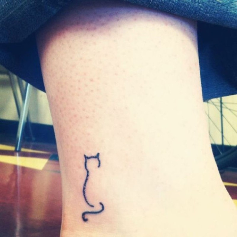 20 tatuajes minimalistas para amantes de los gatos