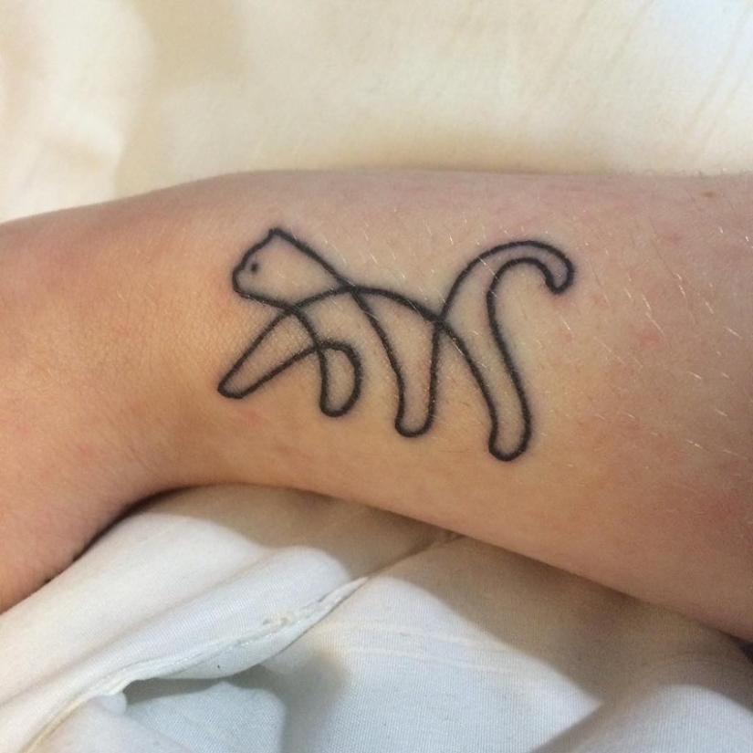 20 tatuajes minimalistas para amantes de los gatos