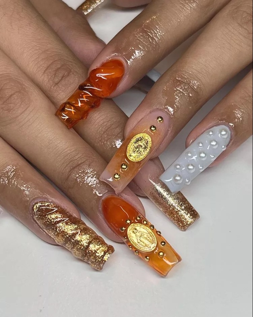 21 ideas de uñas de ataúd coloridas para tu próxima manicura maximalista