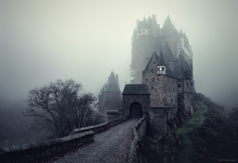 22 amazing landscapes inspired by the fairy tales of the Brothers Grimm