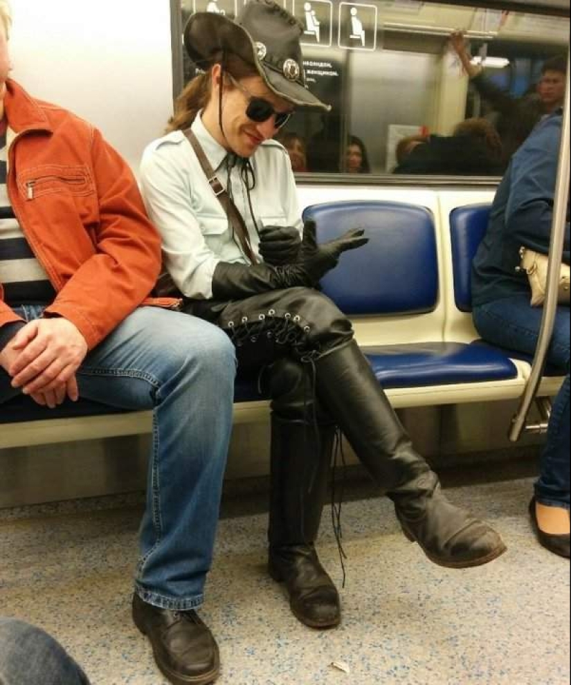 22 fashionistas and just an eccentric who are found only in the subway