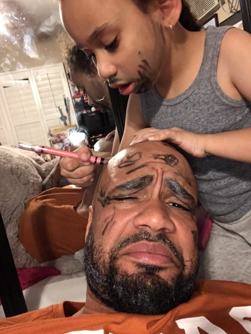 22 funny photos of handsome fathers who have makeup artist daughters growing up