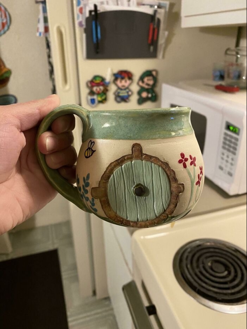 22 photos of unusual mugs shared by users on the Internet