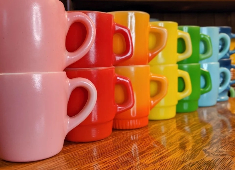 22 photos of unusual mugs shared by users on the Internet