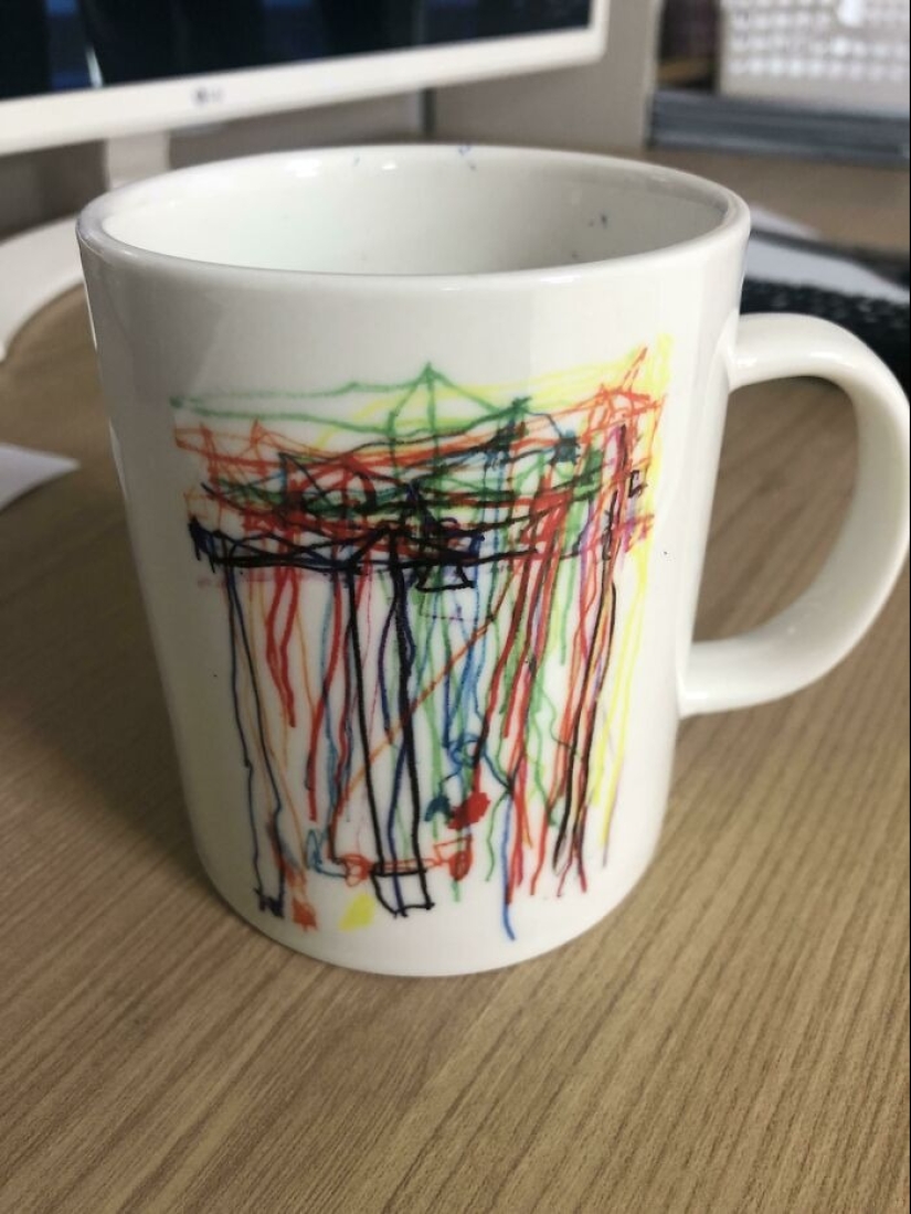 22 photos of unusual mugs shared by users on the Internet