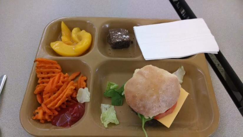 22 school lunches from around the world