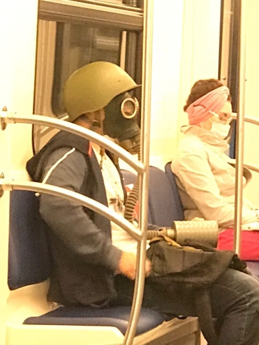 22 stylish passengers of the St. Petersburg metro