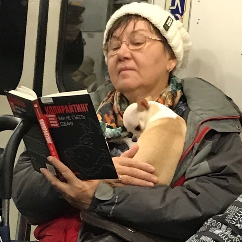 22 stylish passengers of the St. Petersburg metro