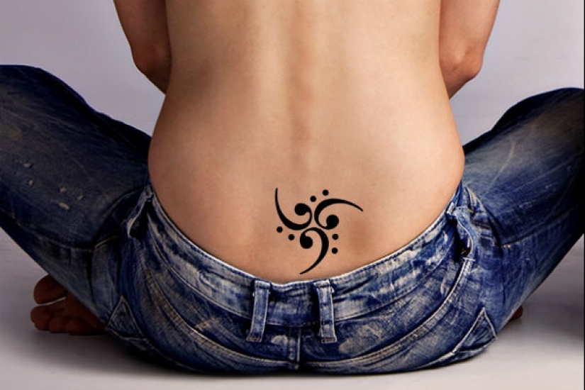 22 trendy tramp stump tattoos on the lower back