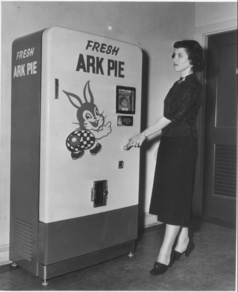 22 vintage vending machines