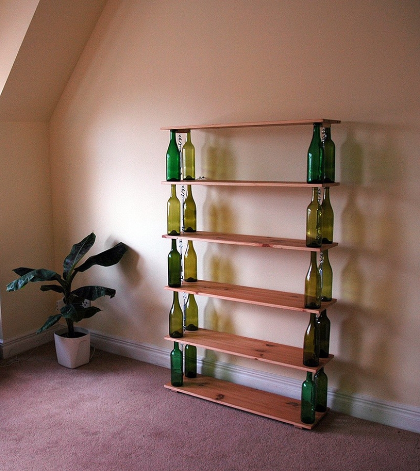 22 ways to turn an empty bottle into a practical work of art