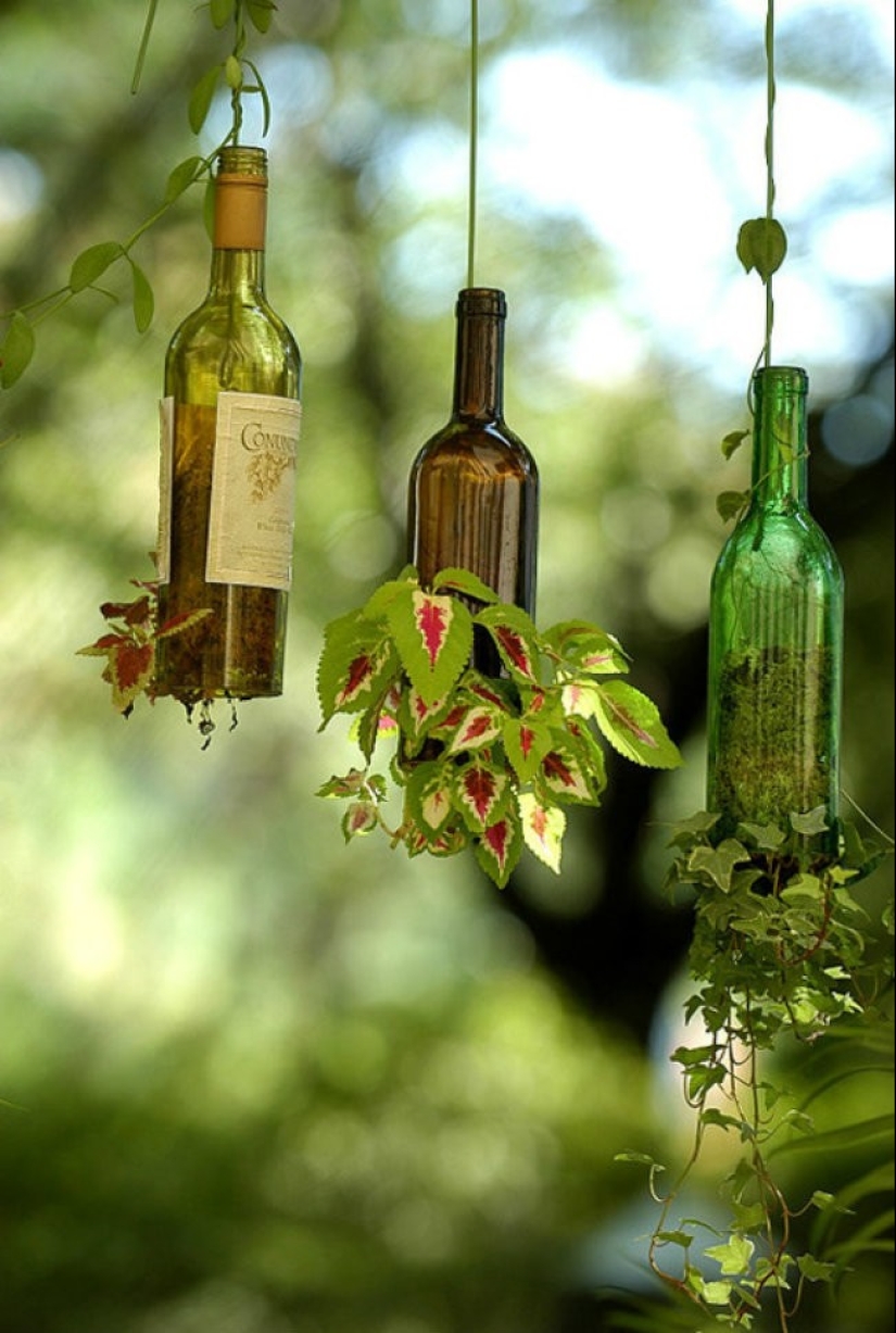 22 ways to turn an empty bottle into a practical work of art