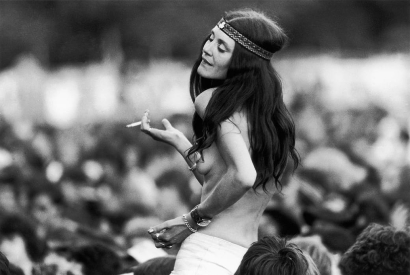 23 fotos muestran lo desinhibidos que eran los hippies