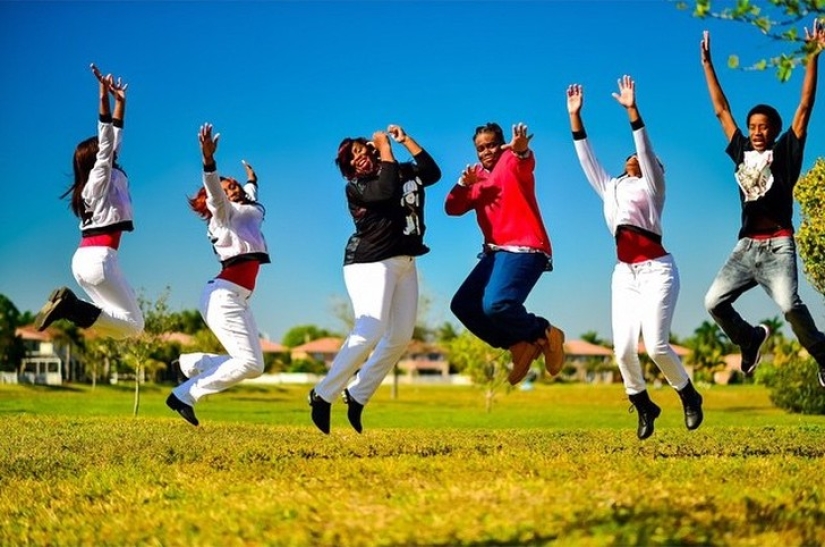 25 Cute Family Photo Ideas Every Family Should Try