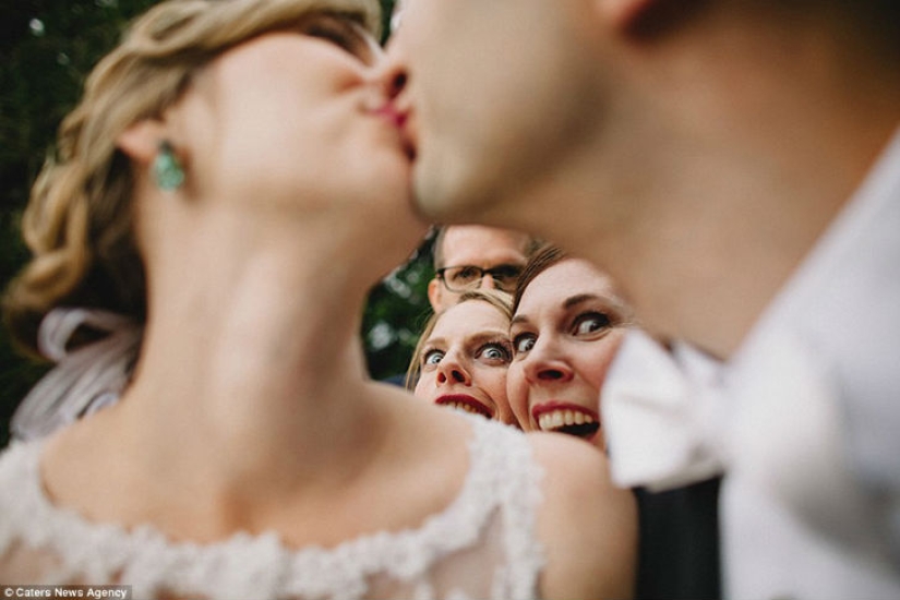 25 fotos de boda que cualquier novia preferiría quemar