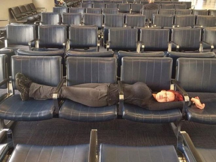 25 funny pictures that the airport has its own special atmosphere