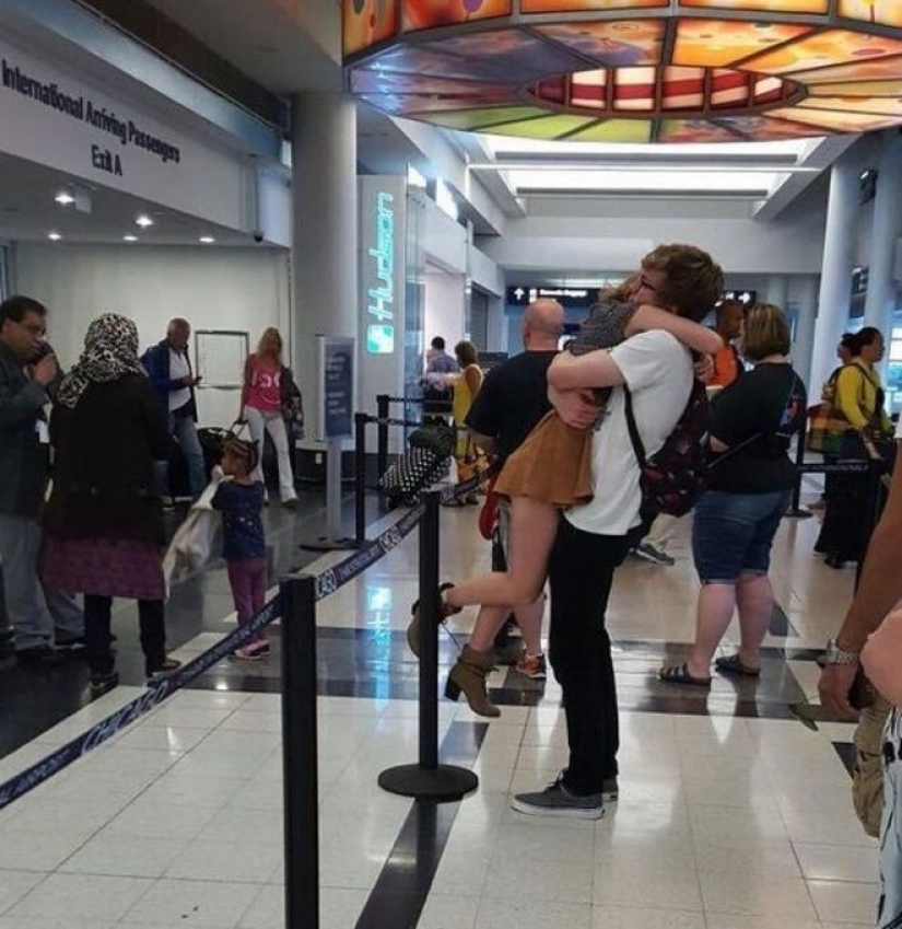 25 funny pictures that the airport has its own special atmosphere