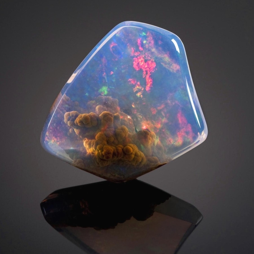 25 incredibly beautiful and rare stones