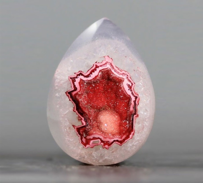 25 incredibly beautiful and rare stones