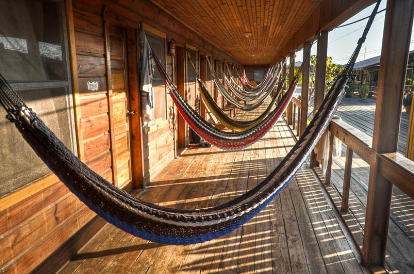 25 places ideal for lying in a hammock