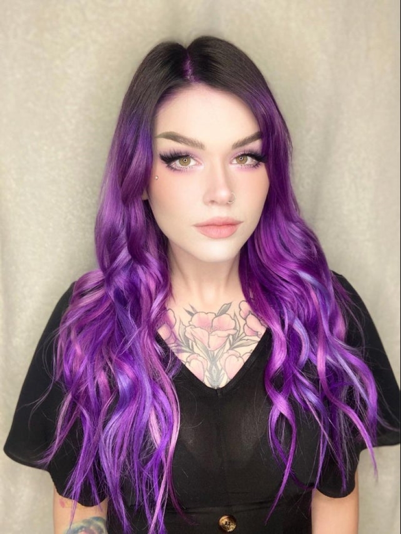 27 photos of girls who ventured into bright hair coloring