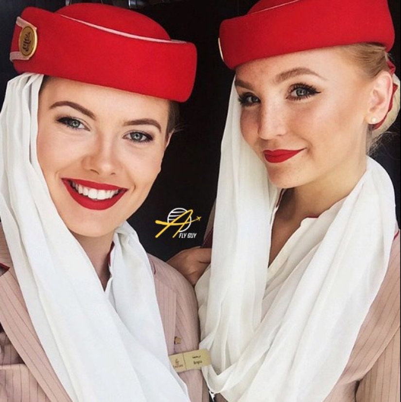 27 sexiest selfies of flight attendants from around the world