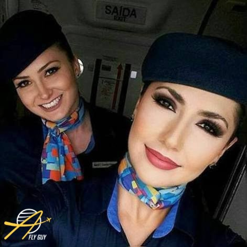 27 sexiest selfies of flight attendants from around the world