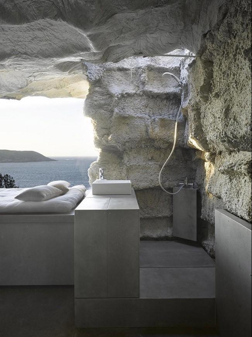 28 unique shower rooms from around the world