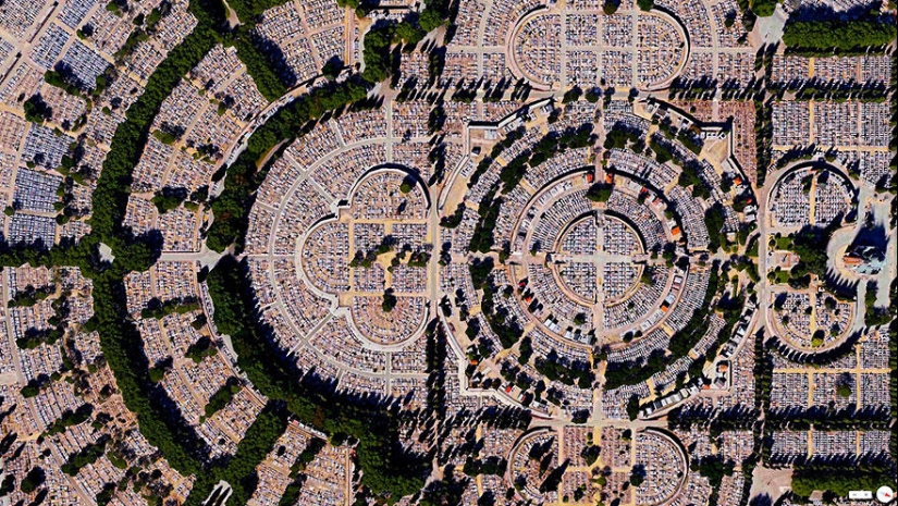 30 amazing satellite photos that will change your view of the world