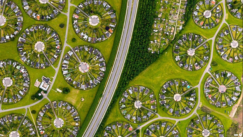 30 amazing satellite photos that will change your view of the world