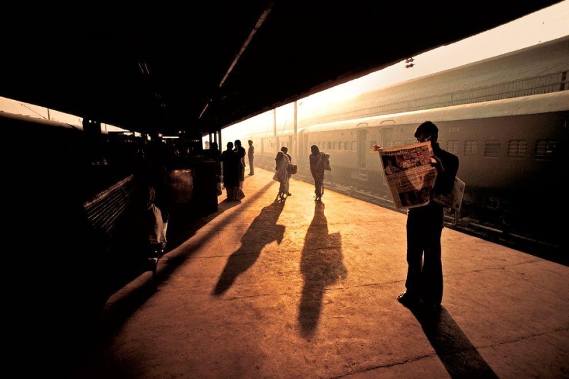 30 años, 20 de los pasaportes — la historia de Steve McCurry