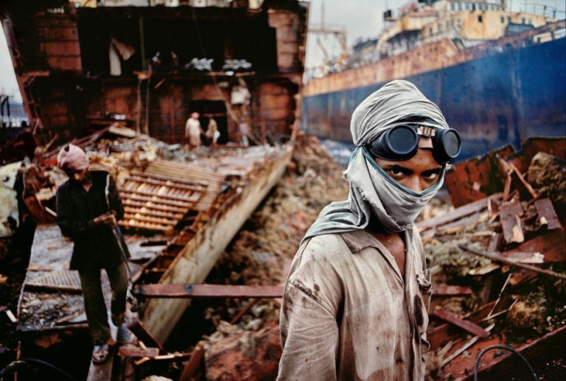 30 años, 20 de los pasaportes — la historia de Steve McCurry