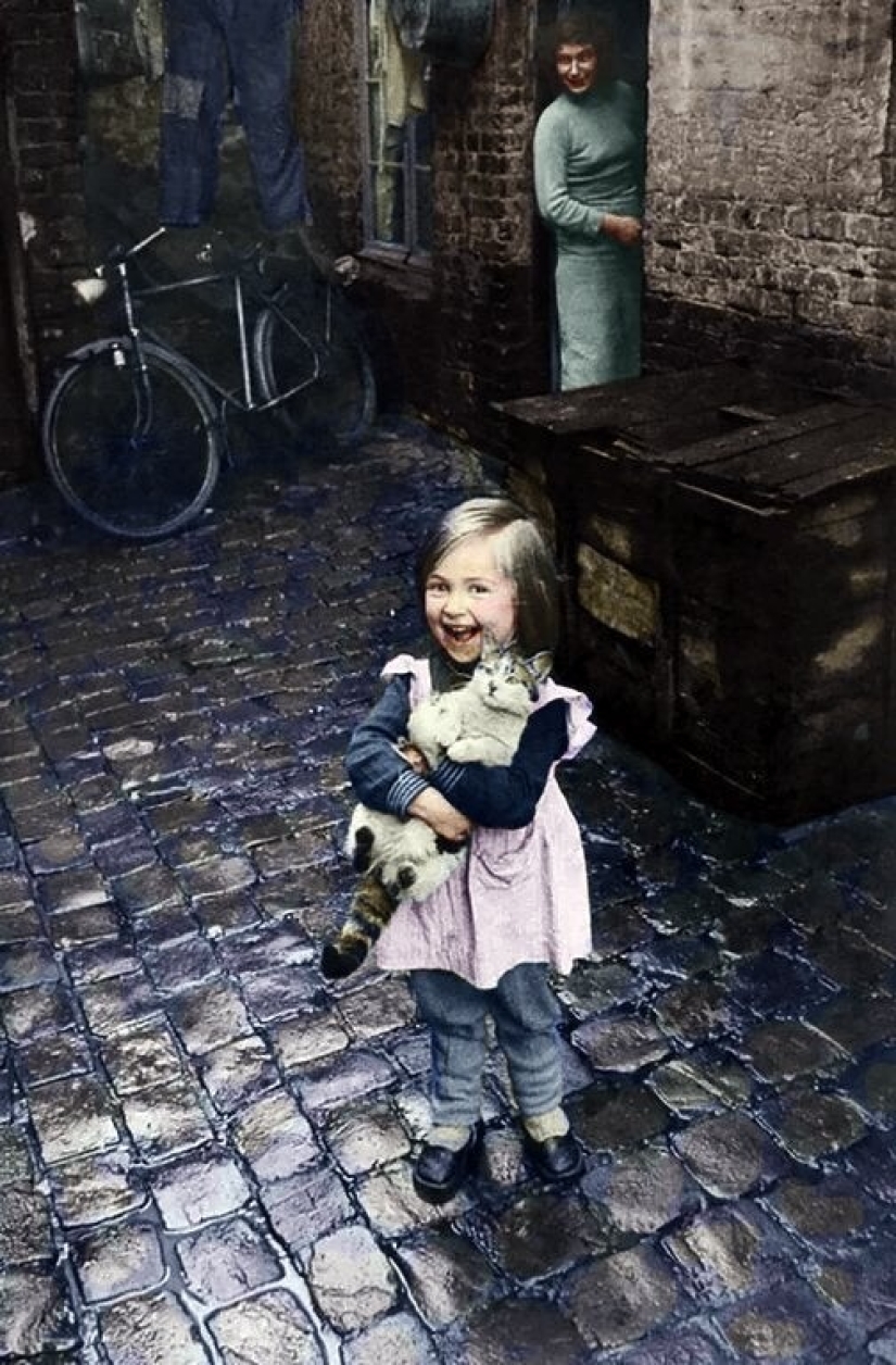 30 colorized historical photos that tell about the events of the past